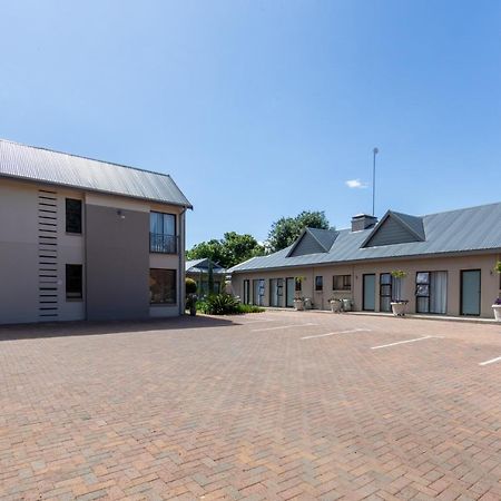 Adato Guesthouse Potchefstroom Exterior foto